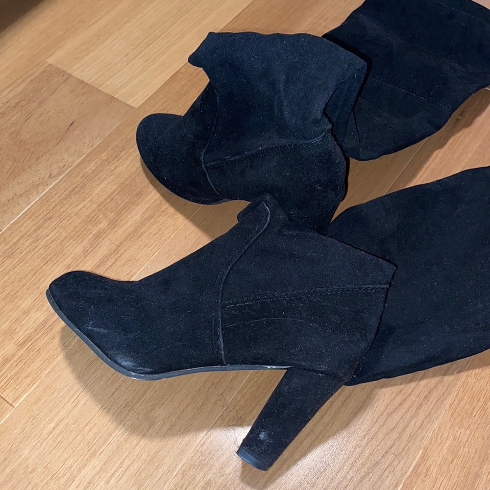 Size 36 black boots with heels